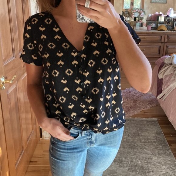 V-neck Shannah Blouse - Picture 1 of 8